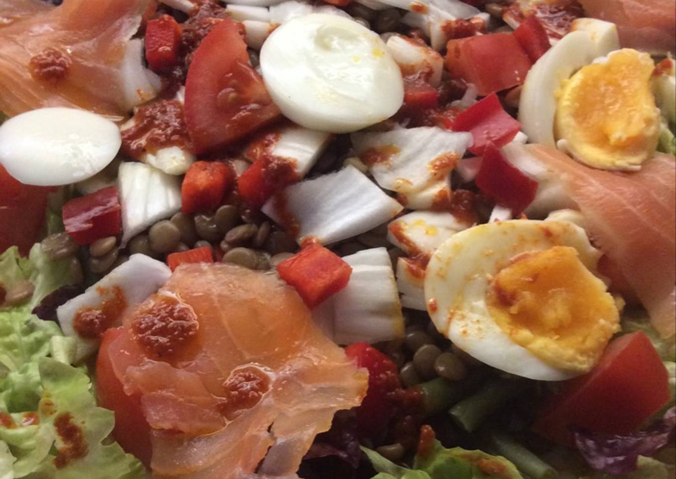 Ensalada de lentejas con salmón