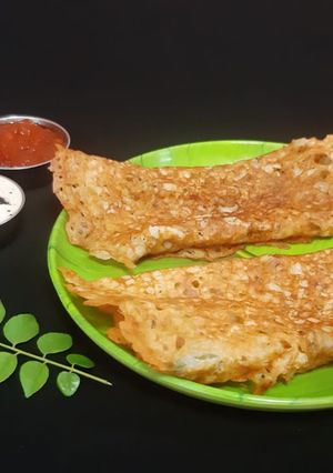 क्रिस्पी रवा डोसा (crispy rava dosa recipe in hindi) रेसिपी मुख्य फोटो
