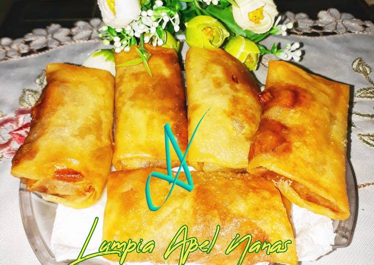 Proses Menyiapkan Lumpia Apel Nanas yang Enak Banget