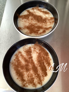 Una foto de Arroz con leche para dos en olla GM