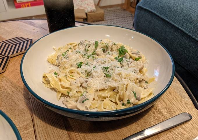 Creamy mushroom pasta