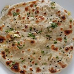 A picture of Stuffed Aloo Kulcha.