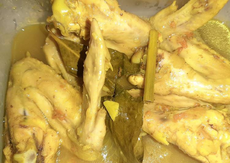 Resep Ayam Ungkep Bumbu Kuning, Lezat