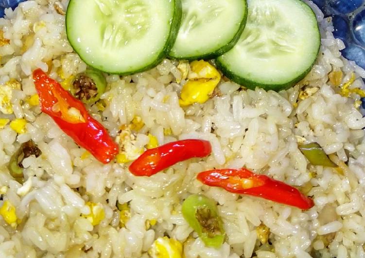  Resep Nasi goreng terasi  oleh Via Vie Dapur Bunda Cookpad