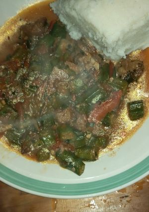 A picture of Beef okra and ugali.