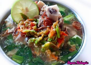 Masakan Unik SOP Tulang Iga Sapi Gurih Mantul