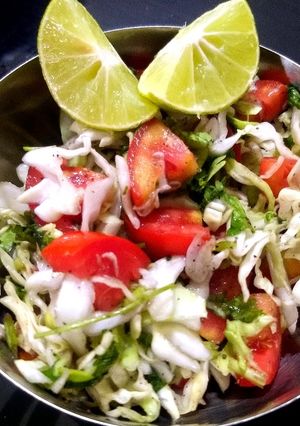 કોબીજ નું સલાડ(Cabbage Salad Recipe in Gujarati) રેસીપી મુખ્ય ફોટો