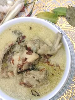 Foto resep Opor Ayam Kuah Putih
