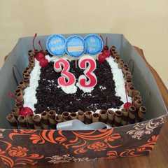 A picture of B'Day Brader Cake.