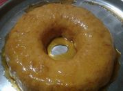 Una foto de flan y pudín