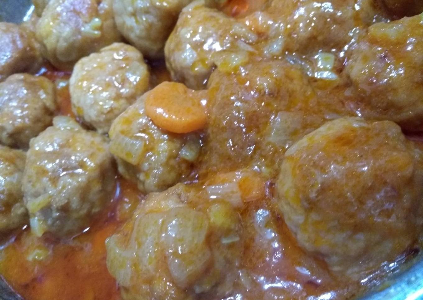 Albóndigas en salsa