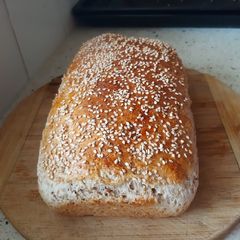 A picture of Brown bread.
