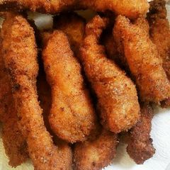 A picture of Chicken Fingers.