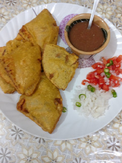 A picture of Roti Pakodas.