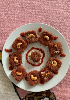 A picture of Beetroot and carrot Cutlets made by me 😊.