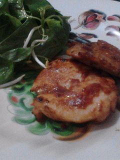 Foto resep Ayam Panggang Salad Bayam