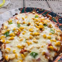 A picture of Thin crust pan pizza 🍕.