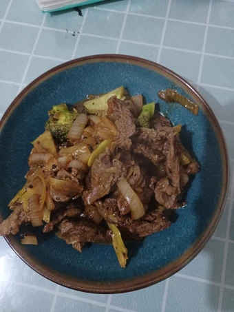 Cara Mudah Membuat Resep Daging Sapi Lada Hitam yang Enak Banget