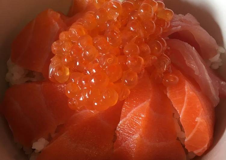 Easiest Way to Prepare Super Quick Homemade Ikura and Salmon sashimi on rice