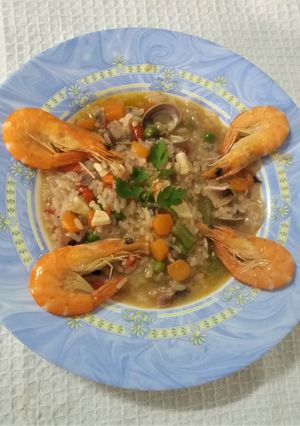 Foto principal de Arroz con marisco y verduras