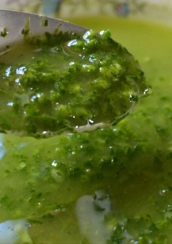 Una foto de Mojo Verde de cilantro