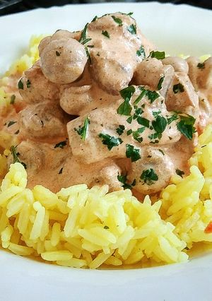 Tejszínes-gombás sertéspaprikás recept fotója