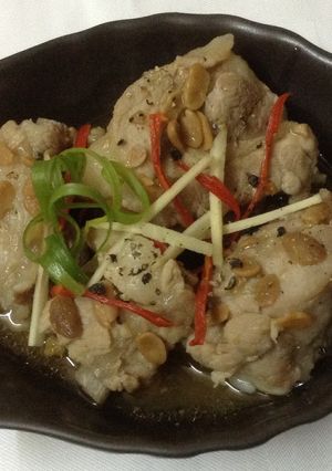 Hình của món Sườn non chưng tương hột.