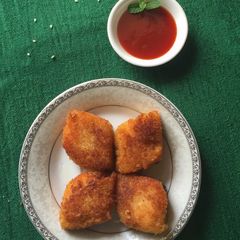 A picture of Maggi cutlet.