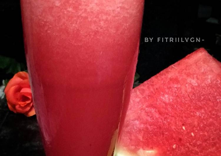 Bagaimana Menyiapkan Jus semangka seger, Sempurna