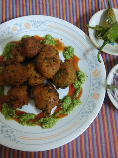 મેથી ગોટા (Methi Gota Recipe In Gujarati) રેસીપી મુખ્ય ફોટો
