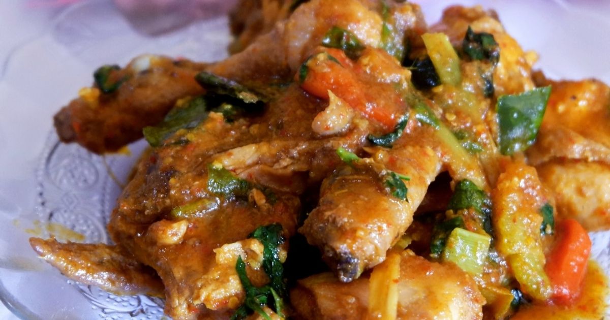 Resep Ayam Rempah Kemangi oleh Annisa Nur Zamila - Cookpad