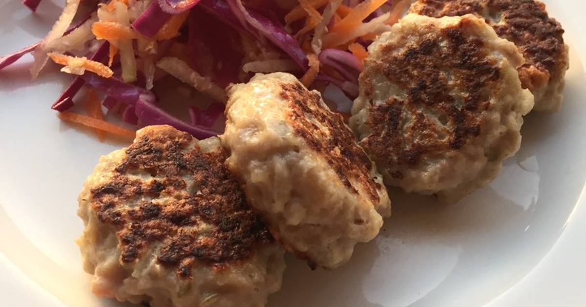 Danish meatballs (Frikadeller) with coleslaw Recipe by Ole - Cookpad