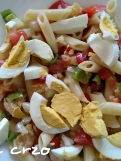 Una foto de Ensalada de macarrones