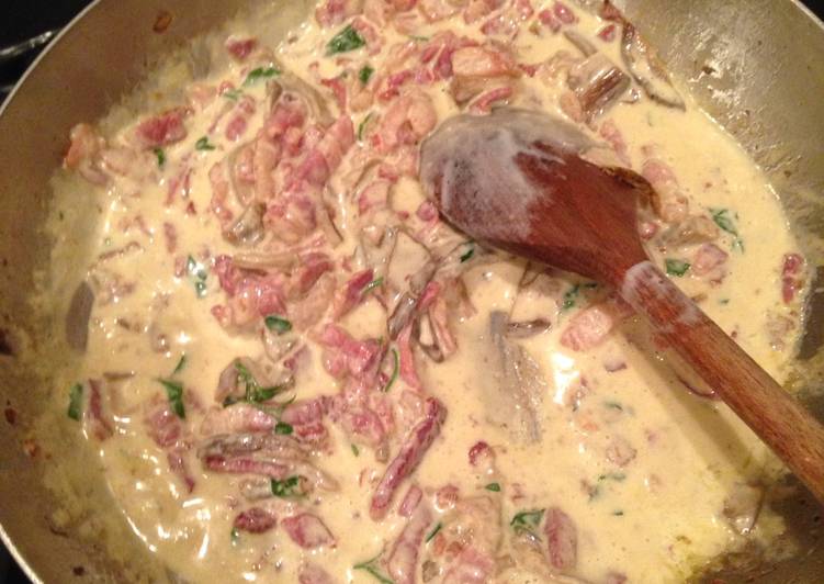 Step-by-Step Guide to Make Quick Porcini and pancetta pasta sauce