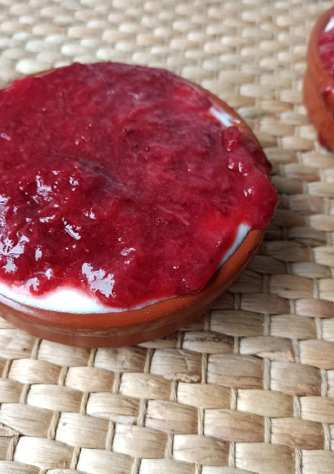 Una foto de Postre mousse de yogur griego