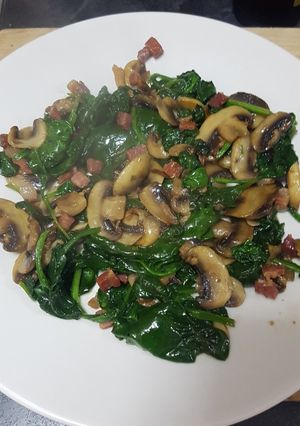 Foto principal de Espinacas con champiñones