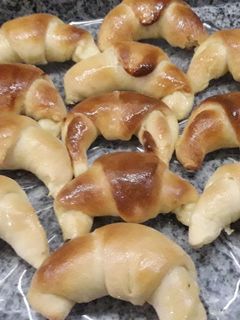 Una foto de Medialunas dulces de manteca