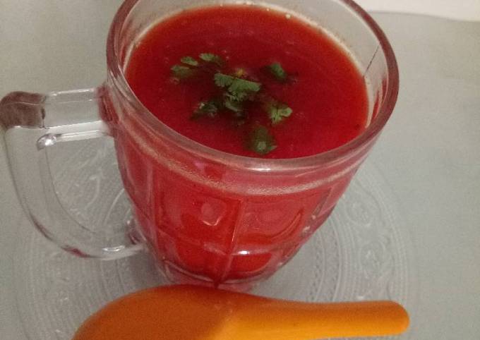 Carrots, beetroot &amp; tomato soup