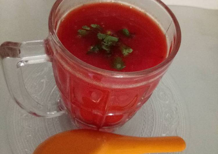 Steps to Prepare Award-winning Carrots, beetroot &amp; tomato soup