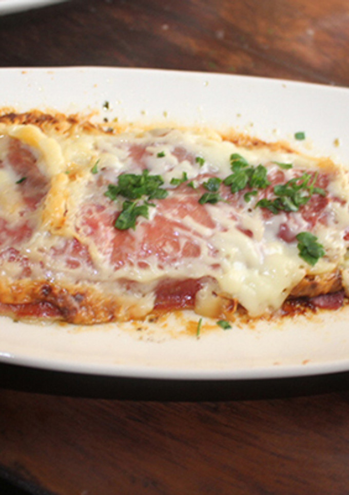 Una foto de Filetes de trucha con jamón al microondas