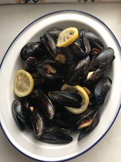 Una foto de Clochinas del Mediterráneoal limón 🍋