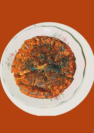 A picture of Methi Jowar Handvo.