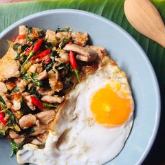 A picture of Spicy pork and holy basil.
