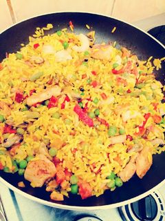 O poză a rețetei Paella.