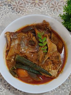 Gambar Kari Kepala Ikan Merah "Ala Mamak"
