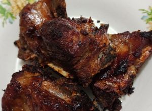 Foto resep Babi Goreng (Bakut /Tulang Babi)