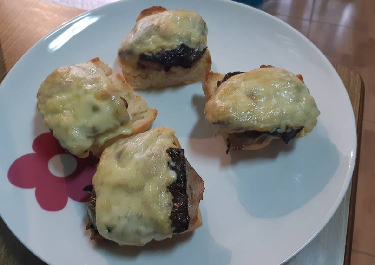 Montadito de lomo de cerdo con queso