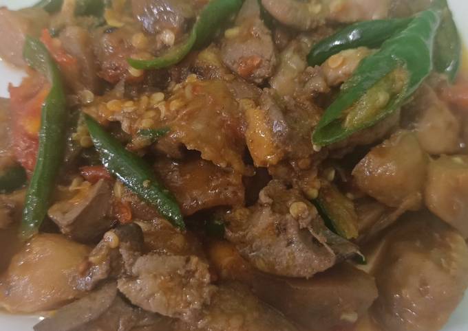Langkah Mudah untuk Menyiapkan Oseng Cabe ijo Ati Ampela &amp; Bakso Sapi Bosque, Bikin Ngiler
