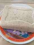 Queso vegano de garbanzo a las finas hierbas