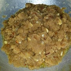 A picture of Rava sooji dry fruits halwa.